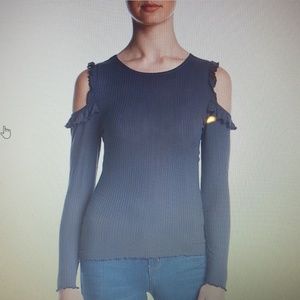 Ruffle no shoulder long sleeve tee